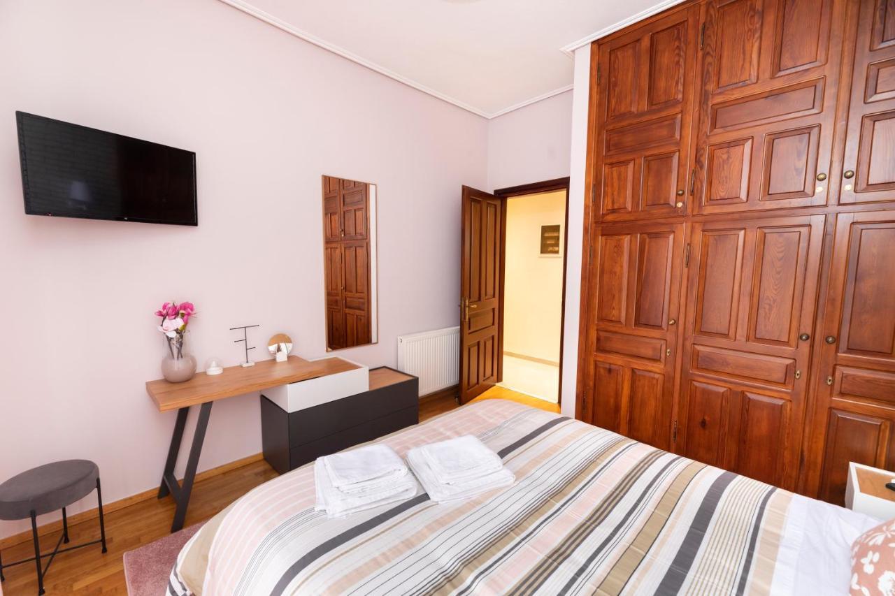 Palazzo Di Meteora Apartment Kalambaka Bagian luar foto
